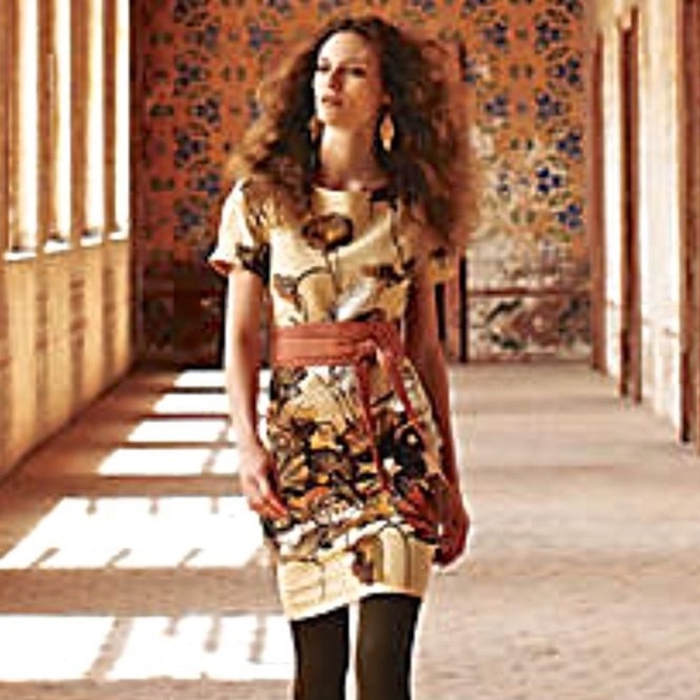 Size 6 Floreat Snowy Egret Shift Dress